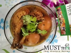 Braised chicken with black soy sauce by Thai home cooking