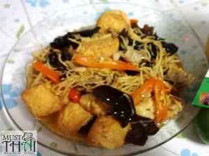 Stir fried ginger with pork, egg tofu and ear mushroom