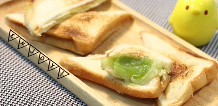 Cheesy Pandan Custard Sandwich