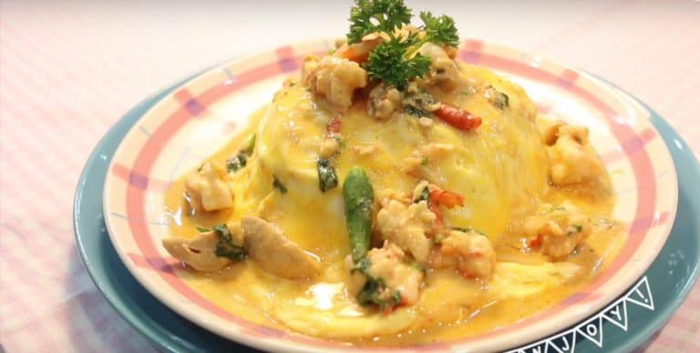 Creamy Omelette with Tom Yum Sauce