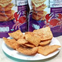 Little Farm Jornguan Jasmine Rice Cracker Sea Crab Flavor with Flossy Chicken 100g